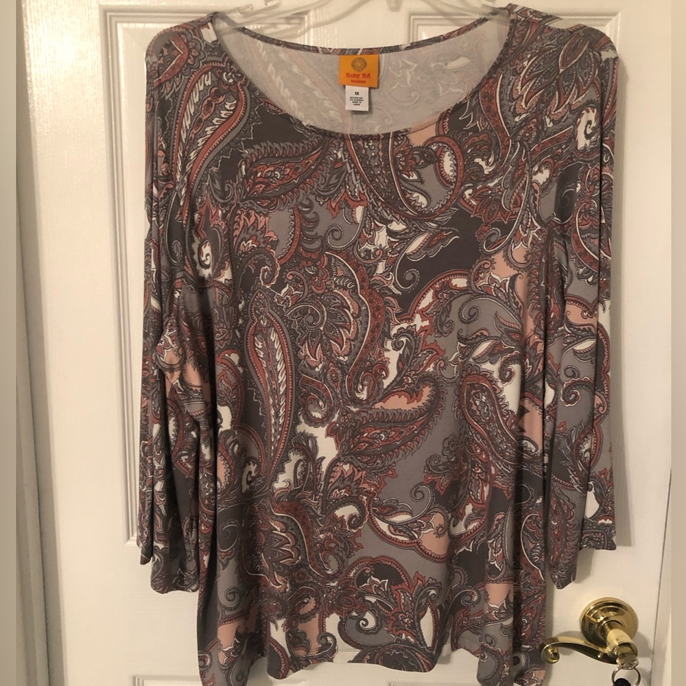 Ruby Rd. Paisley Print Top - Gray and Red
